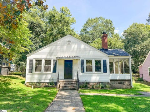 Photo of 29 Skyland Drive, Greenville, SC 29607 (MLS # 1602073)
