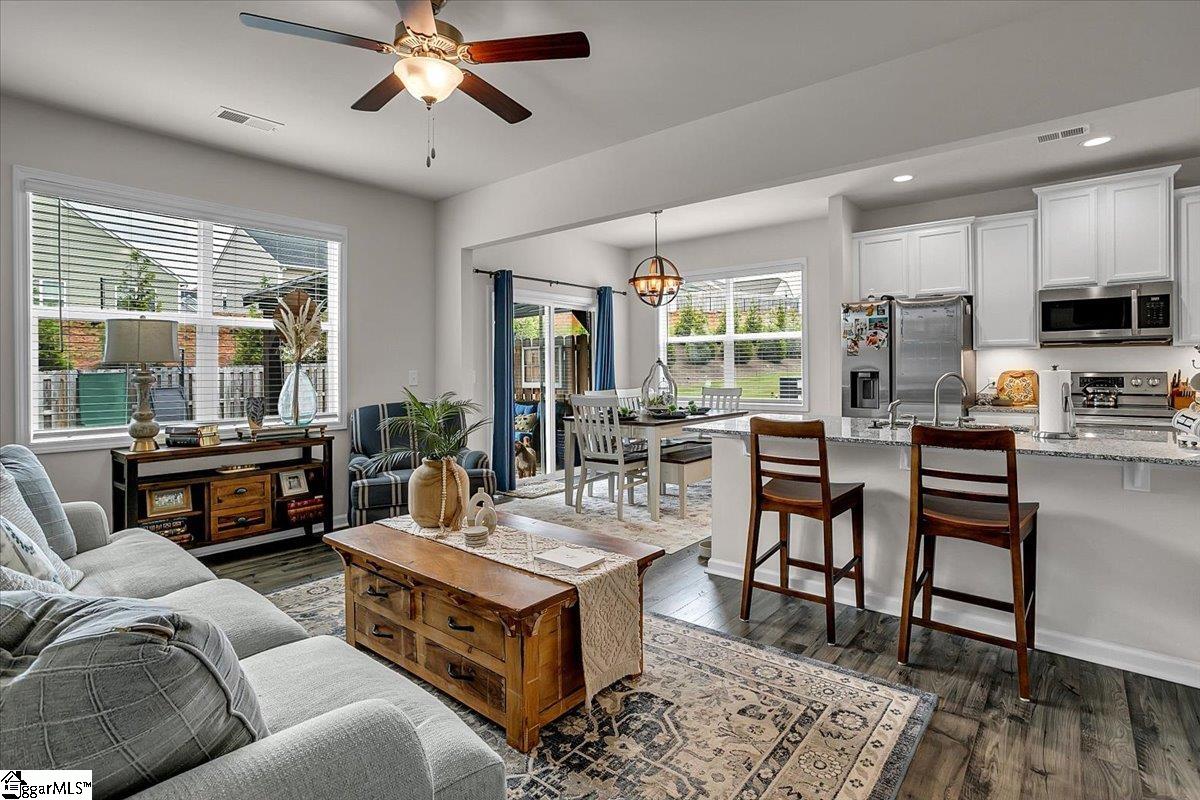 Duncan, South Carolina 29334, United States, 3 Bedrooms Bedrooms, ,3 BathroomsBathrooms,Residential,Active,170021