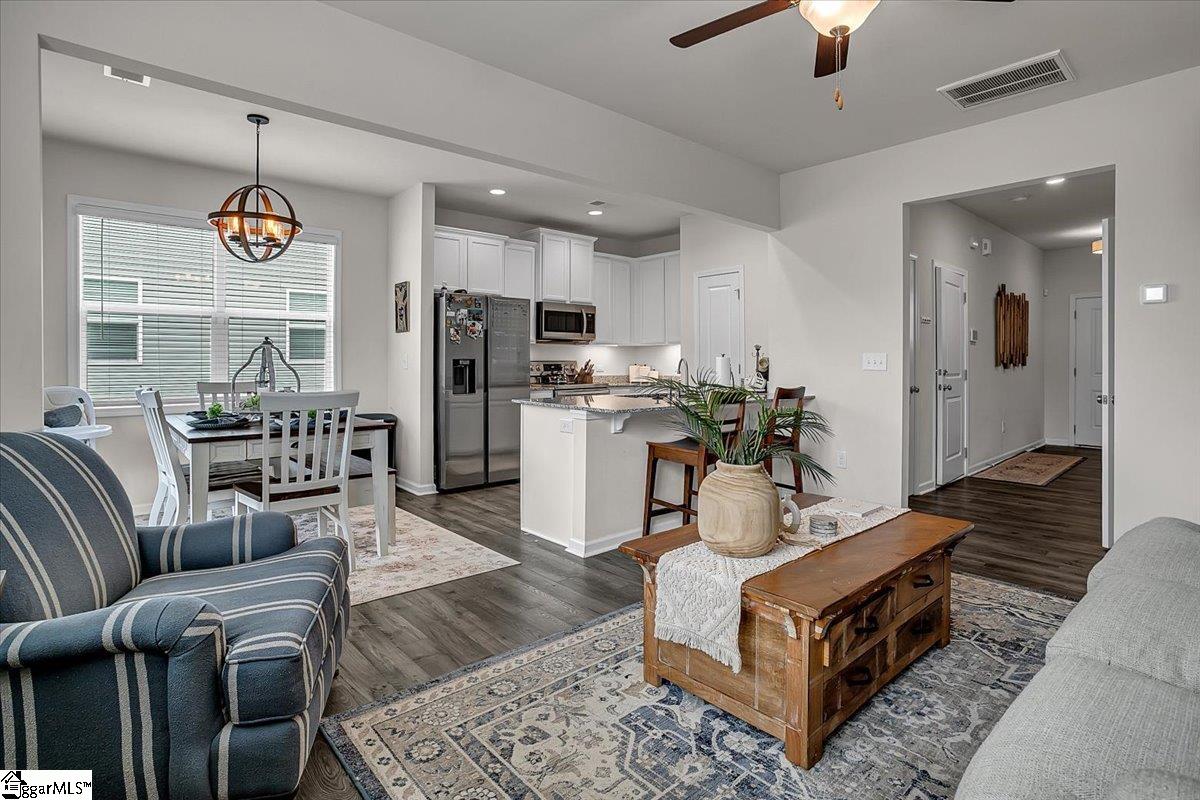 Duncan, South Carolina 29334, United States, 3 Bedrooms Bedrooms, ,3 BathroomsBathrooms,Residential,Active,170021