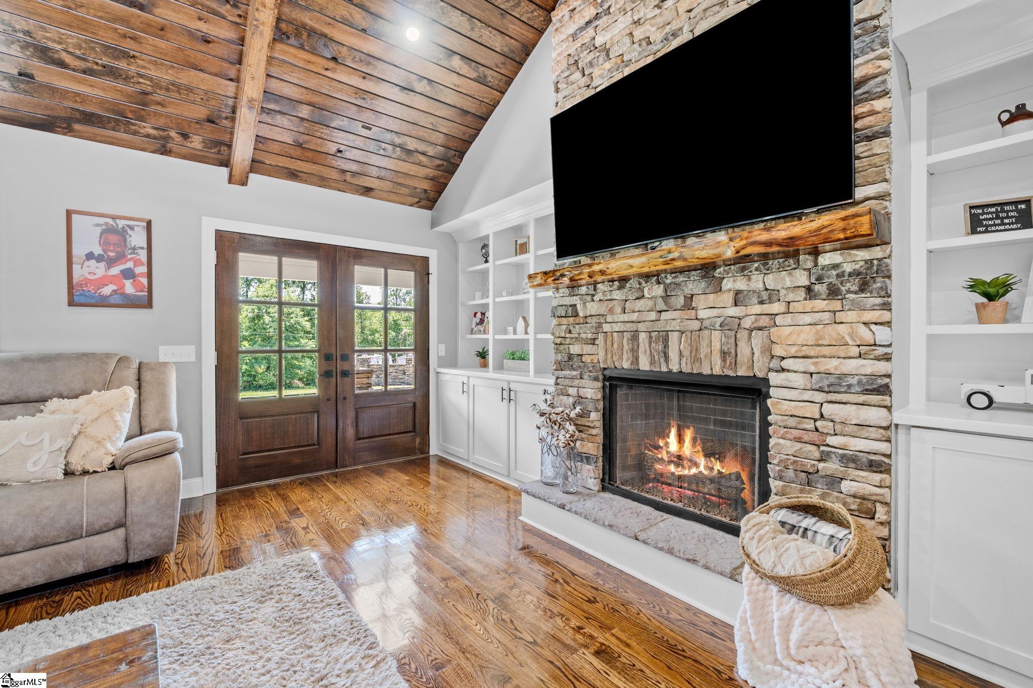 102 Ginko Ridge