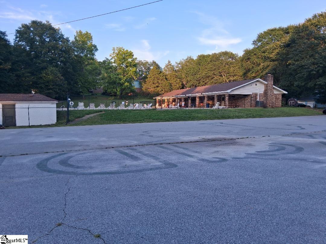 712 Brooks Road