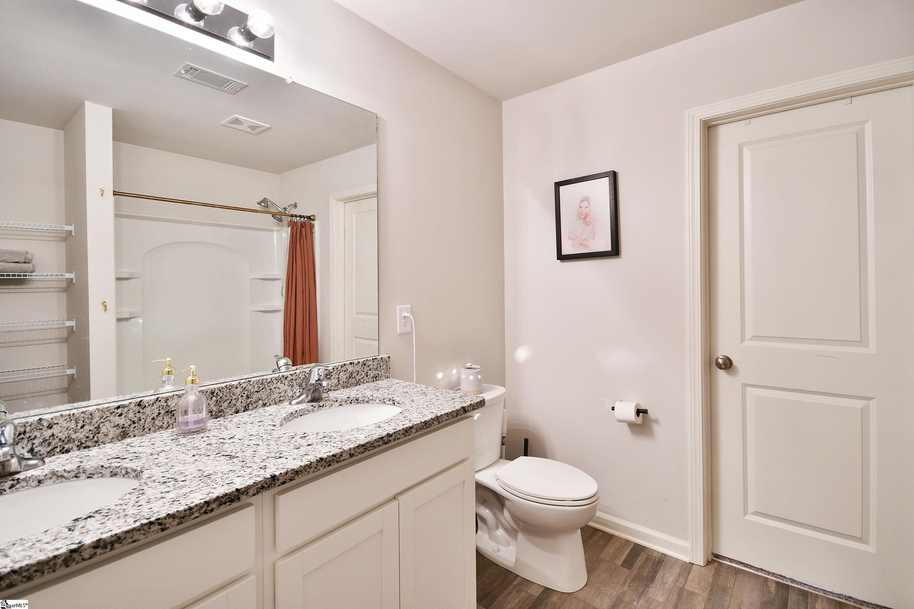 Inman, South Carolina 29349, United States, 4 Bedrooms Bedrooms, ,3 BathroomsBathrooms,Residential,Active,89536