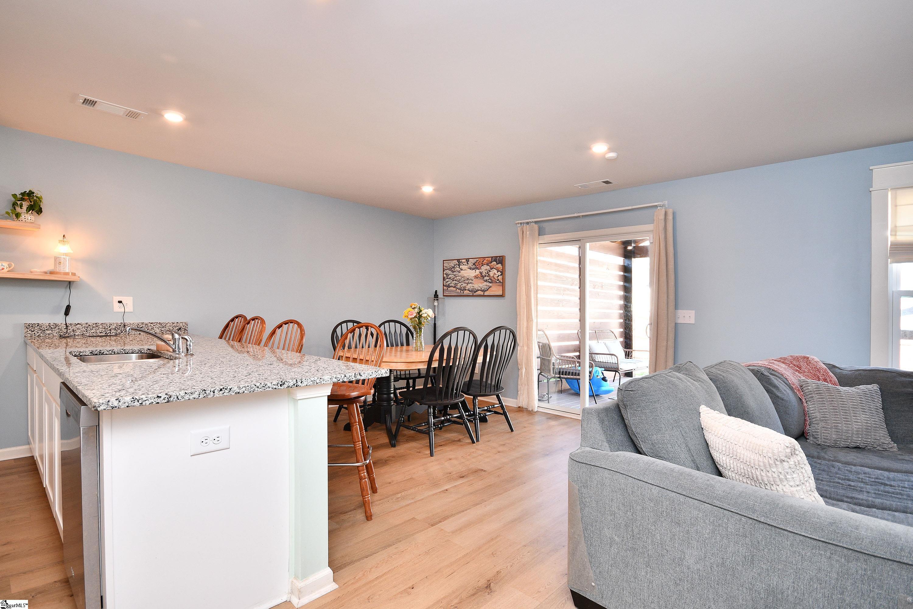 Inman, South Carolina 29349, United States, 4 Bedrooms Bedrooms, ,3 BathroomsBathrooms,Residential,Active,89536