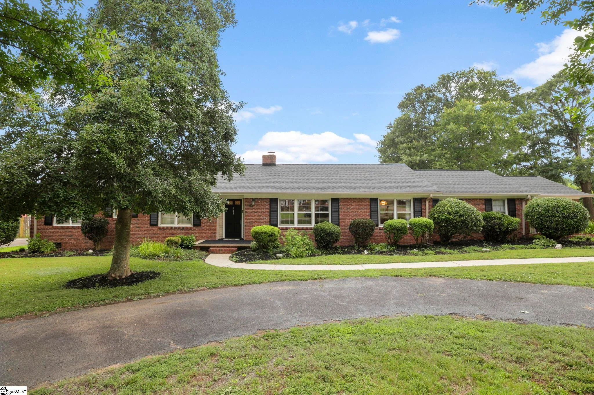 108 Sunline Place