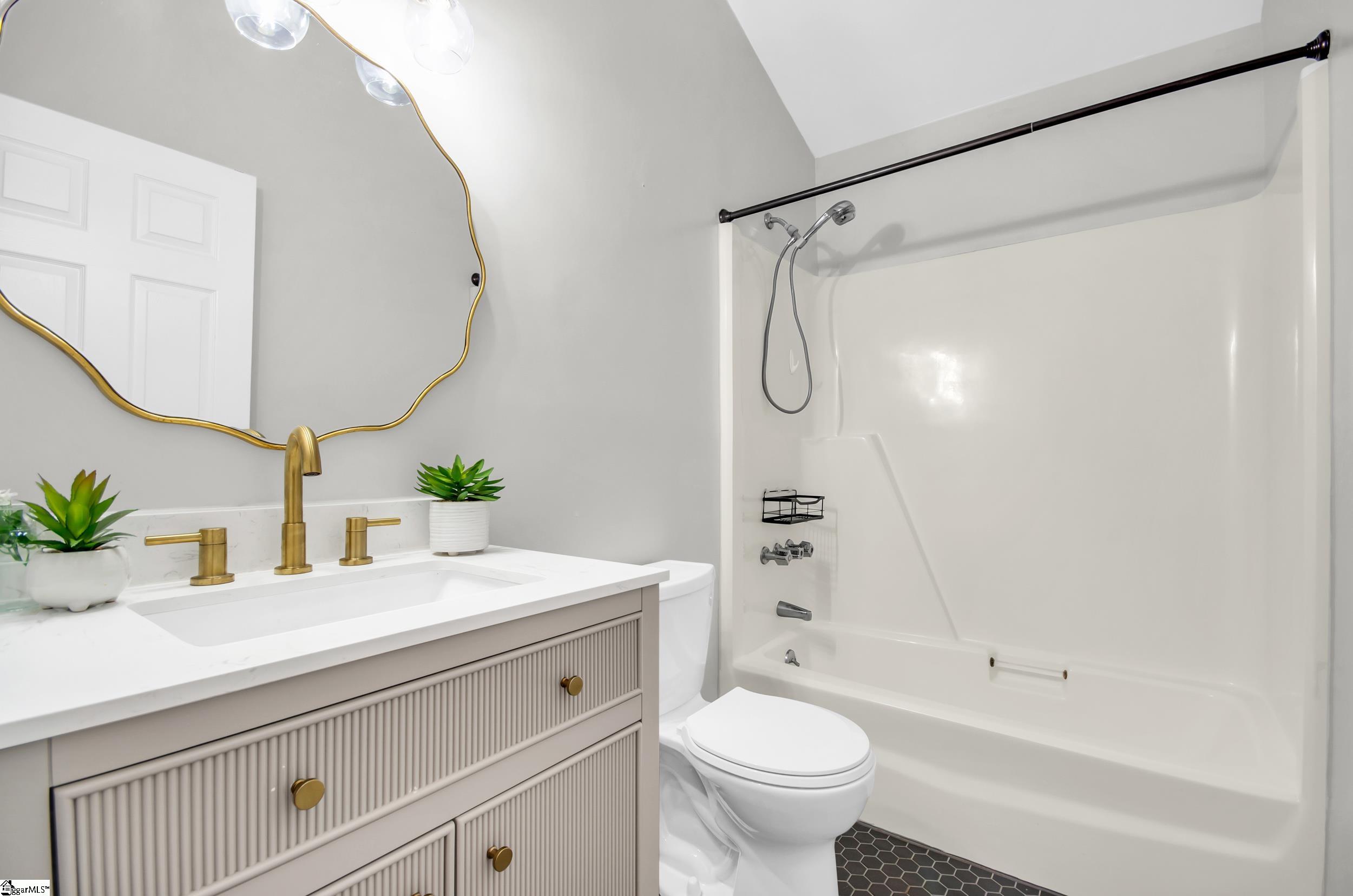 Greenville, South Carolina 29609, United States, 3 Bedrooms Bedrooms, ,2 BathroomsBathrooms,Residential,Active,118662