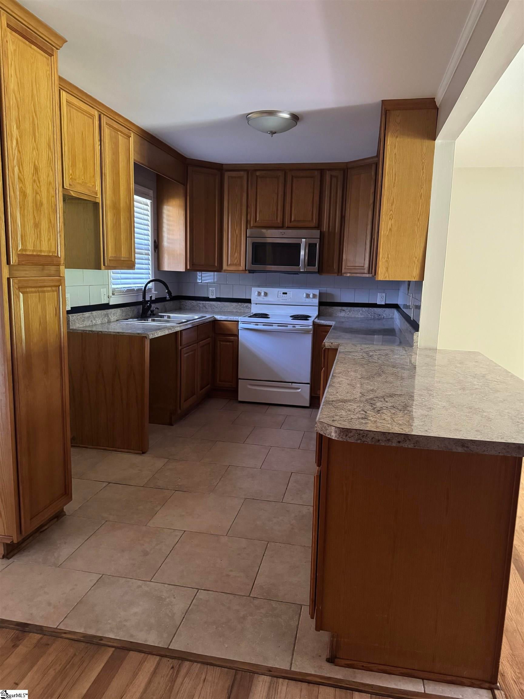 2217 Aleaf Terrace