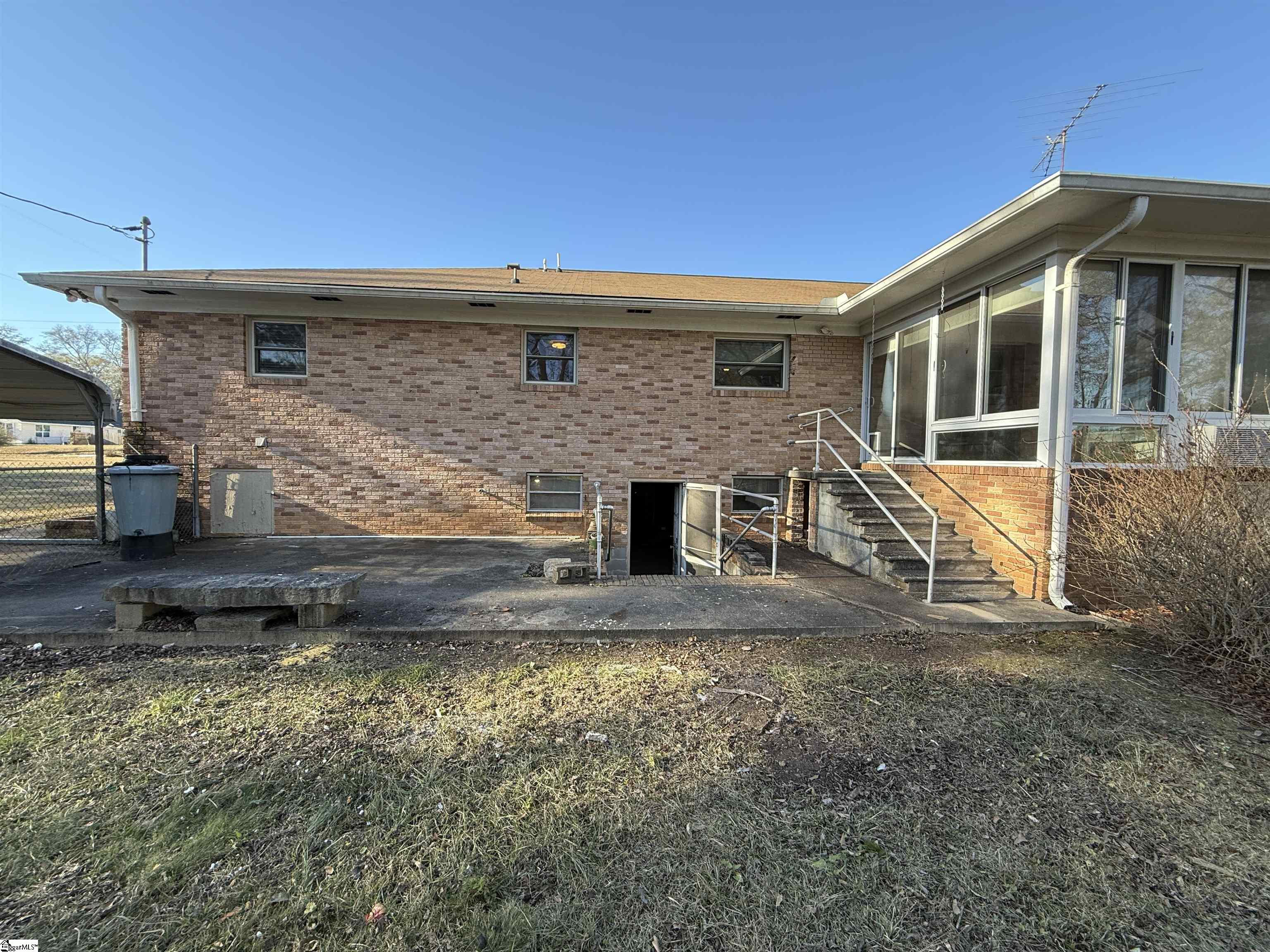 Clinton, South Carolina 29325, United States, 3 Bedrooms Bedrooms, ,2 BathroomsBathrooms,Residential,Active,252608