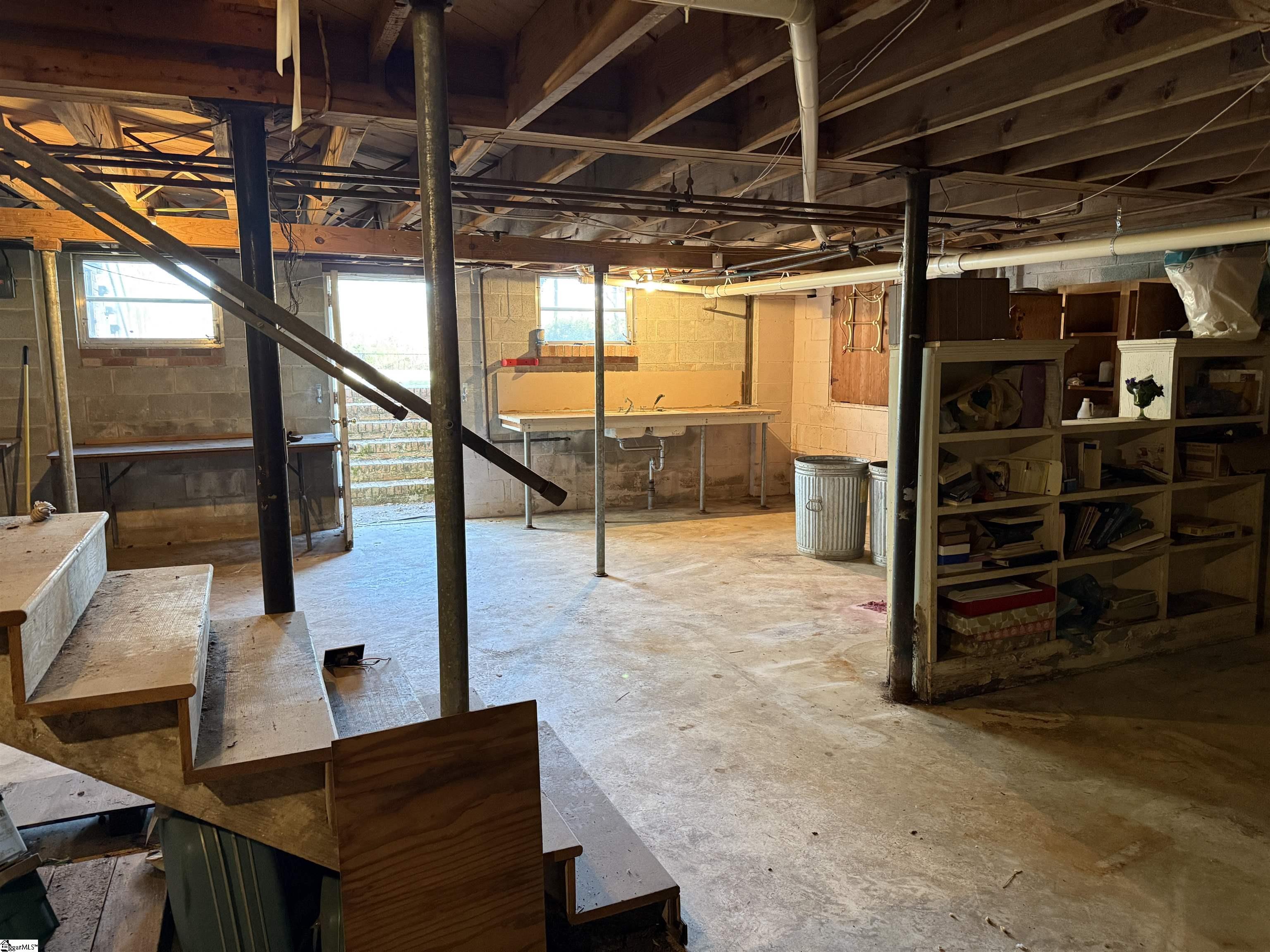 Clinton, South Carolina 29325, United States, 3 Bedrooms Bedrooms, ,2 BathroomsBathrooms,Residential,Active,252608