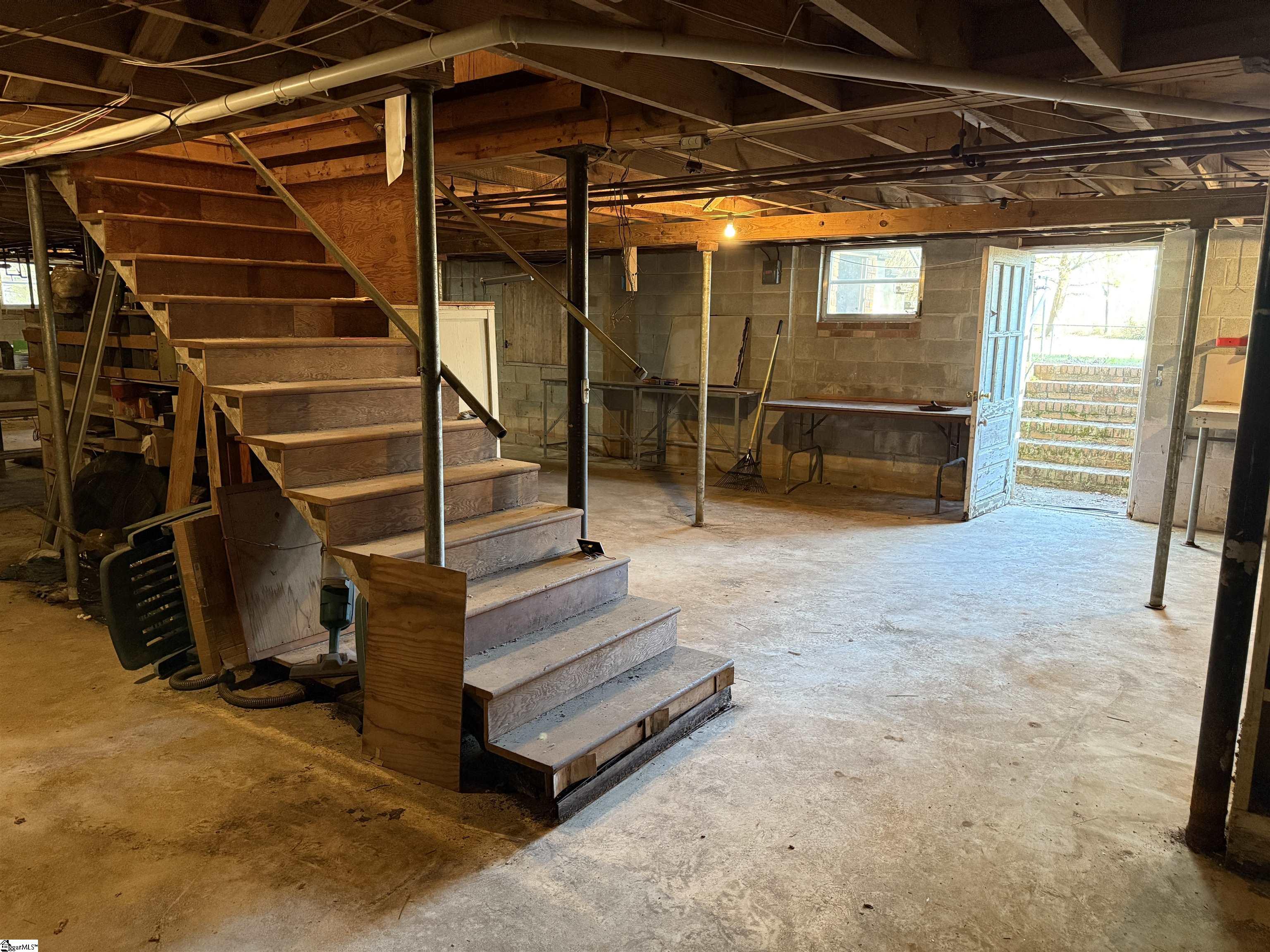 Clinton, South Carolina 29325, United States, 3 Bedrooms Bedrooms, ,2 BathroomsBathrooms,Residential,Active,252608