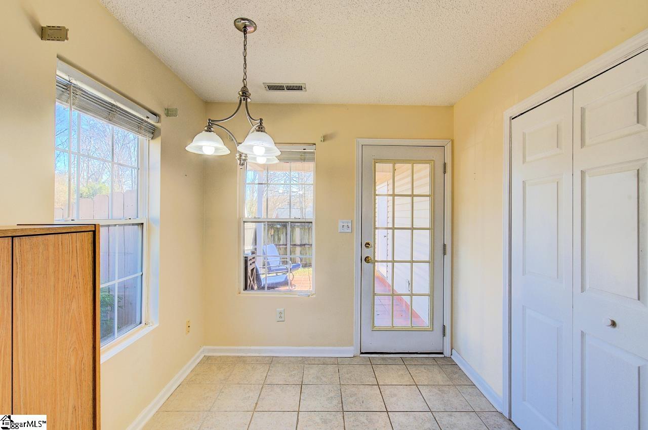 Greenville, South Carolina 29607, United States, 2 Bedrooms Bedrooms, ,2 BathroomsBathrooms,Residential,Active,91590