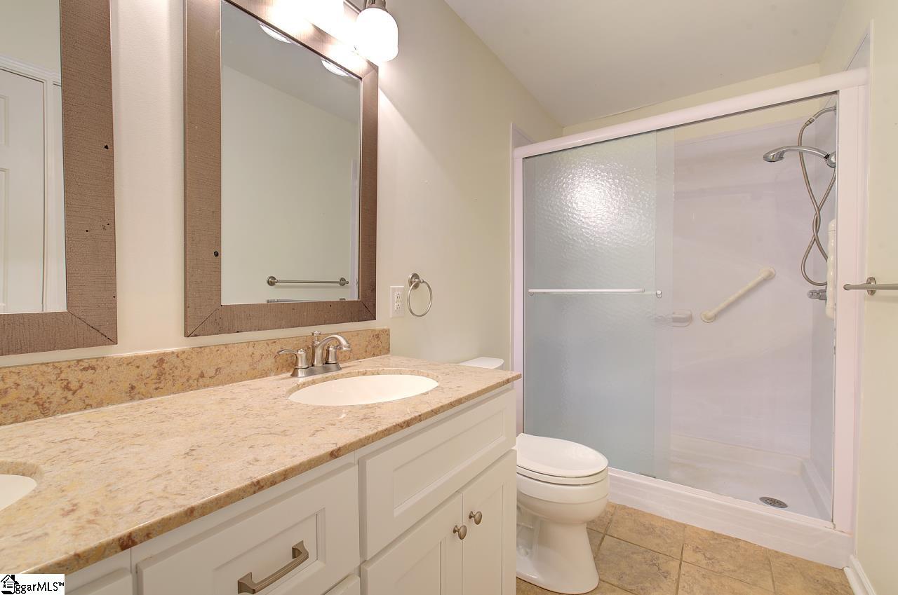 Greenville, South Carolina 29607, United States, 2 Bedrooms Bedrooms, ,2 BathroomsBathrooms,Residential,Active,91590