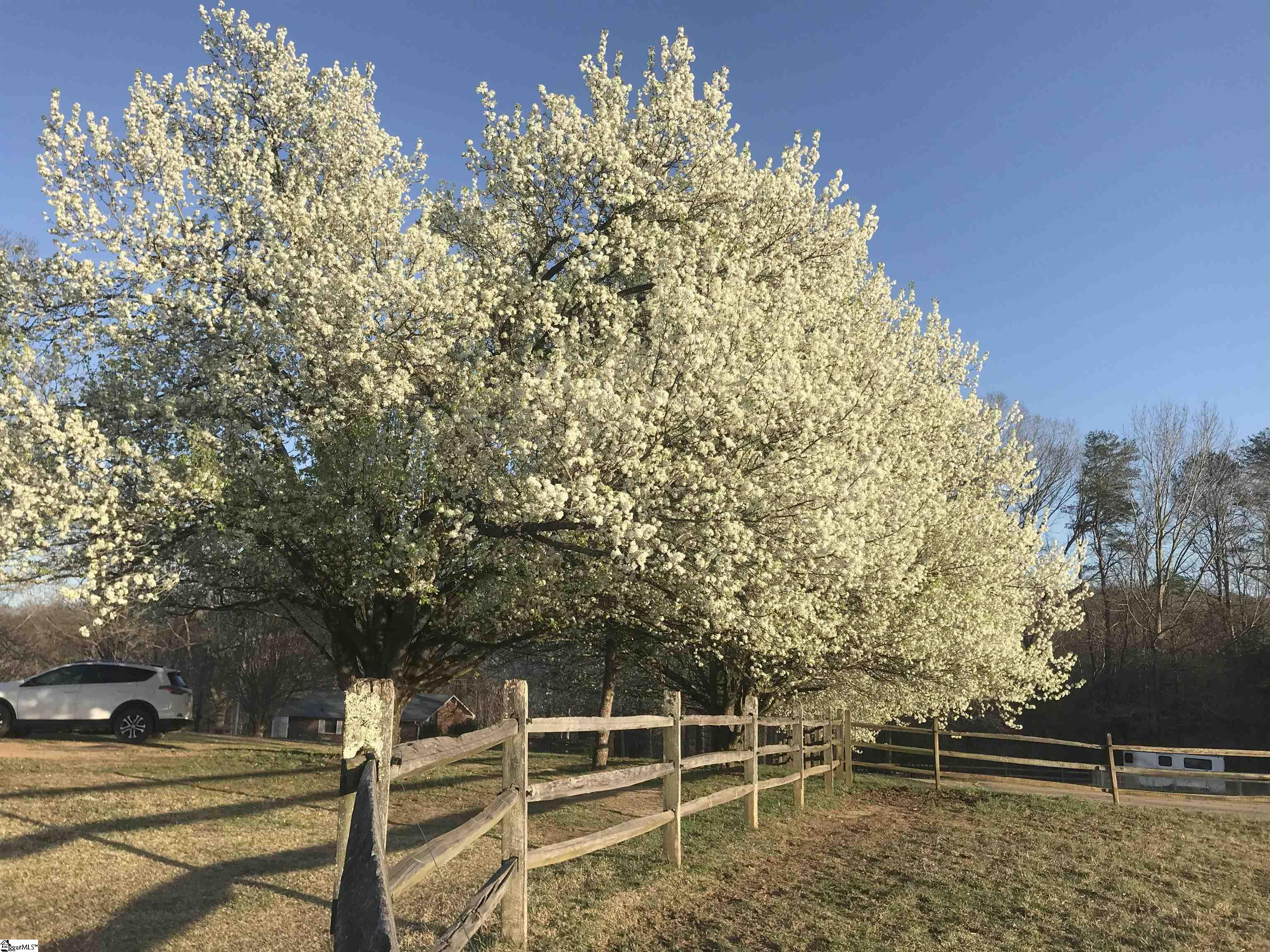 315, 317, 319 Gibson Road