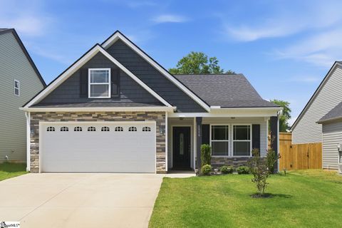 Photo of 1116 Mason Hill Way, Moore, SC 29301 (MLS # 1592535)