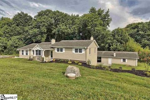 Photo of 801 W Georgia Road, Simpsonville, SC 29680 (MLS # 1578879)