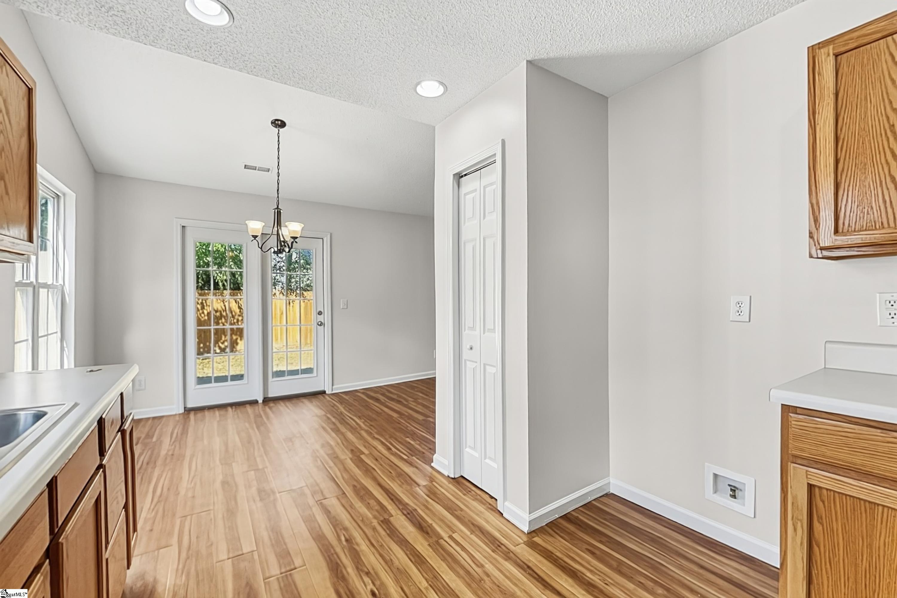 Real Estate Search 4 9 Avalon Court