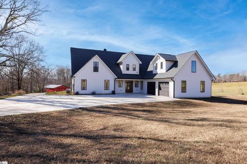 Photo of 1035 Nazareth Church Road, Spartanburg, SC 29301 (MLS # 1579553)