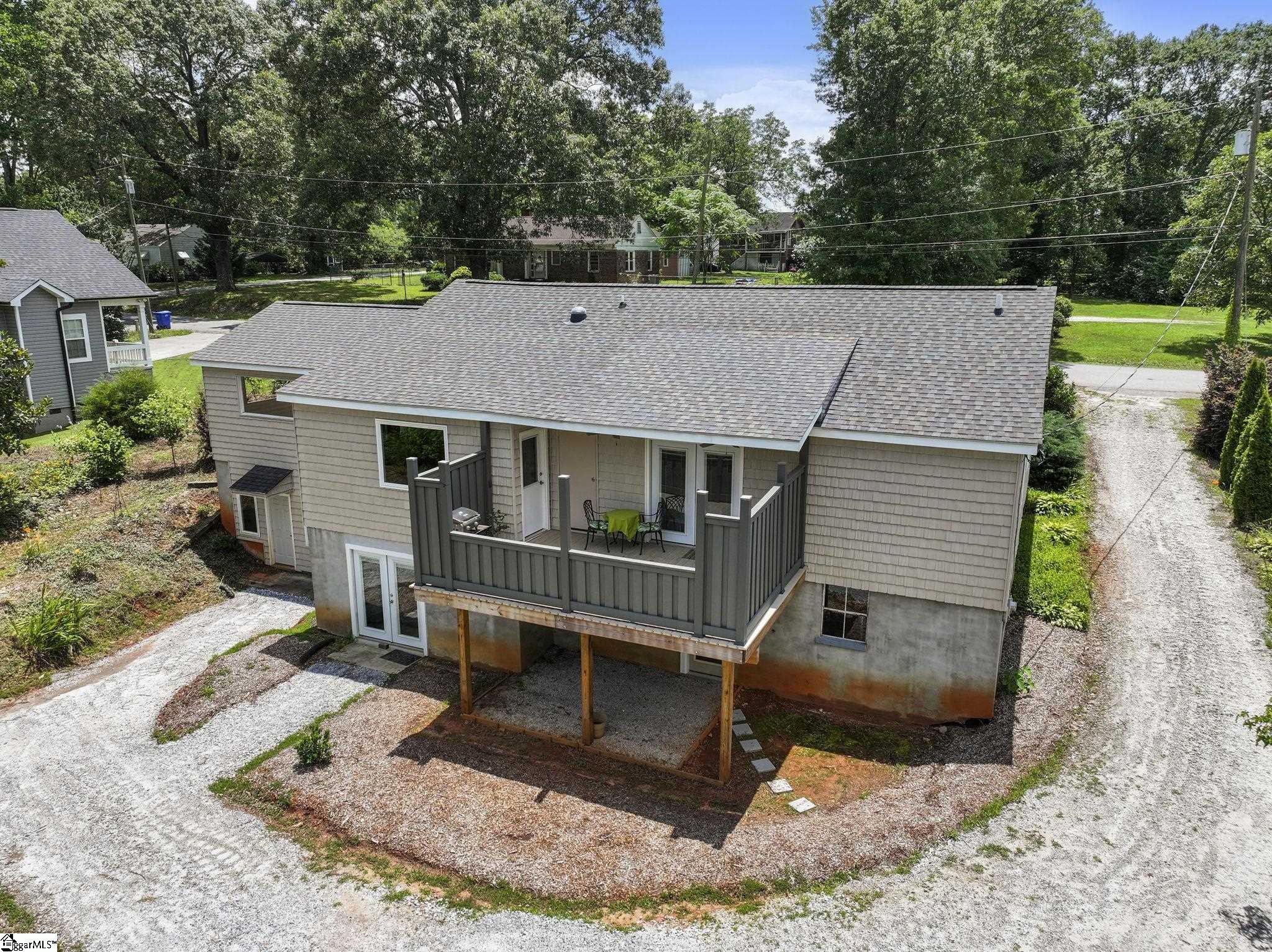 Greenville, South Carolina 29617, United States, 3 Bedrooms Bedrooms, ,2 BathroomsBathrooms,Residential,Contingent,217681