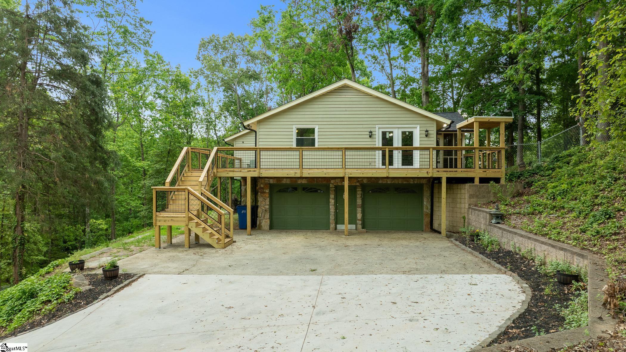 328 Eastcliffe Way