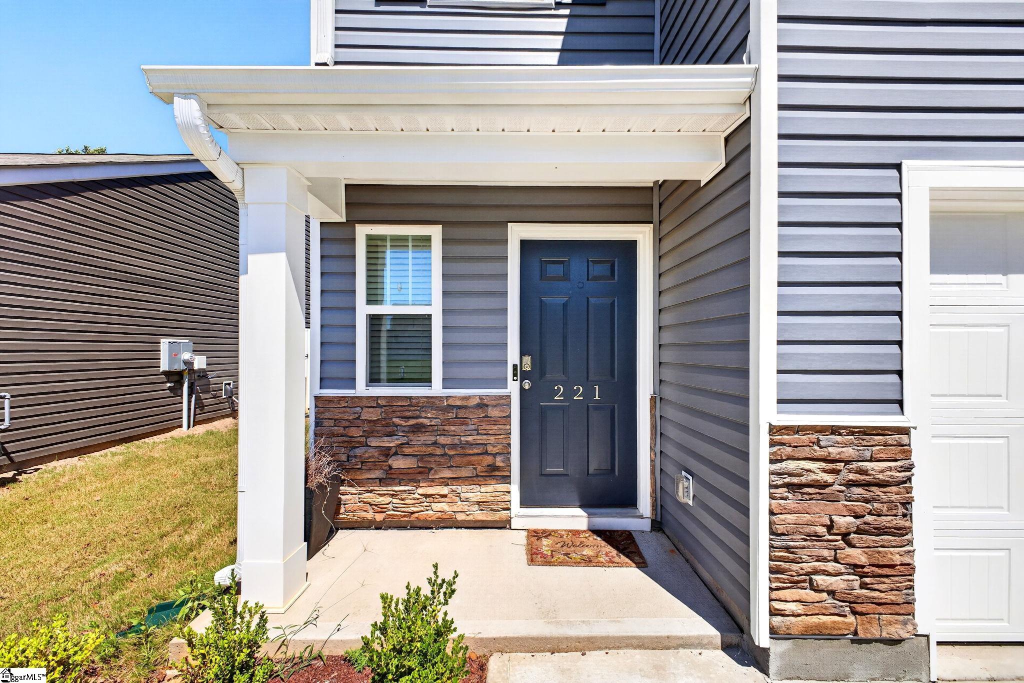 221 Mable Leaf Lane