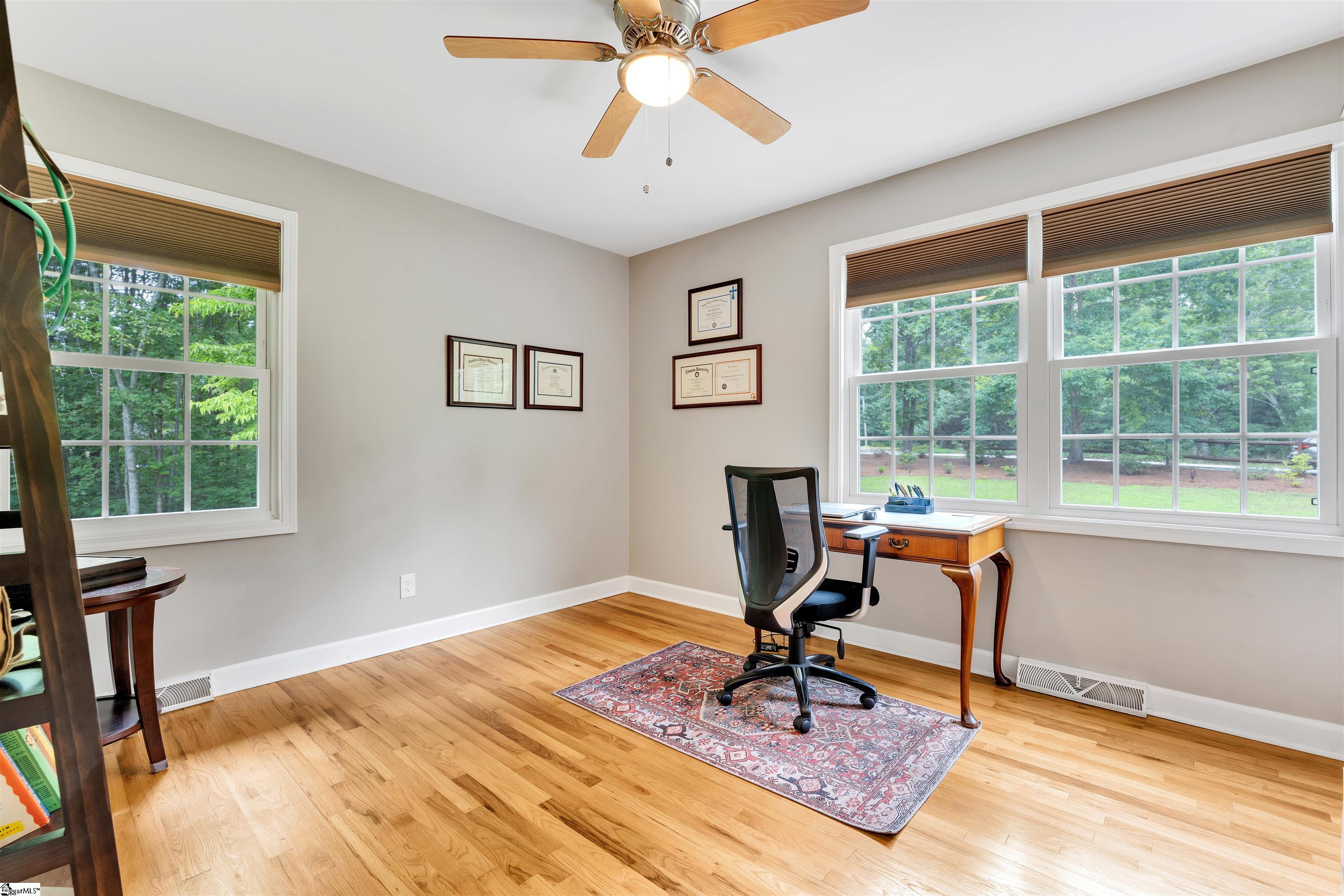 Greenville, South Carolina 29609, United States, 3 Bedrooms Bedrooms, ,2 BathroomsBathrooms,Residential,Contingent,143780