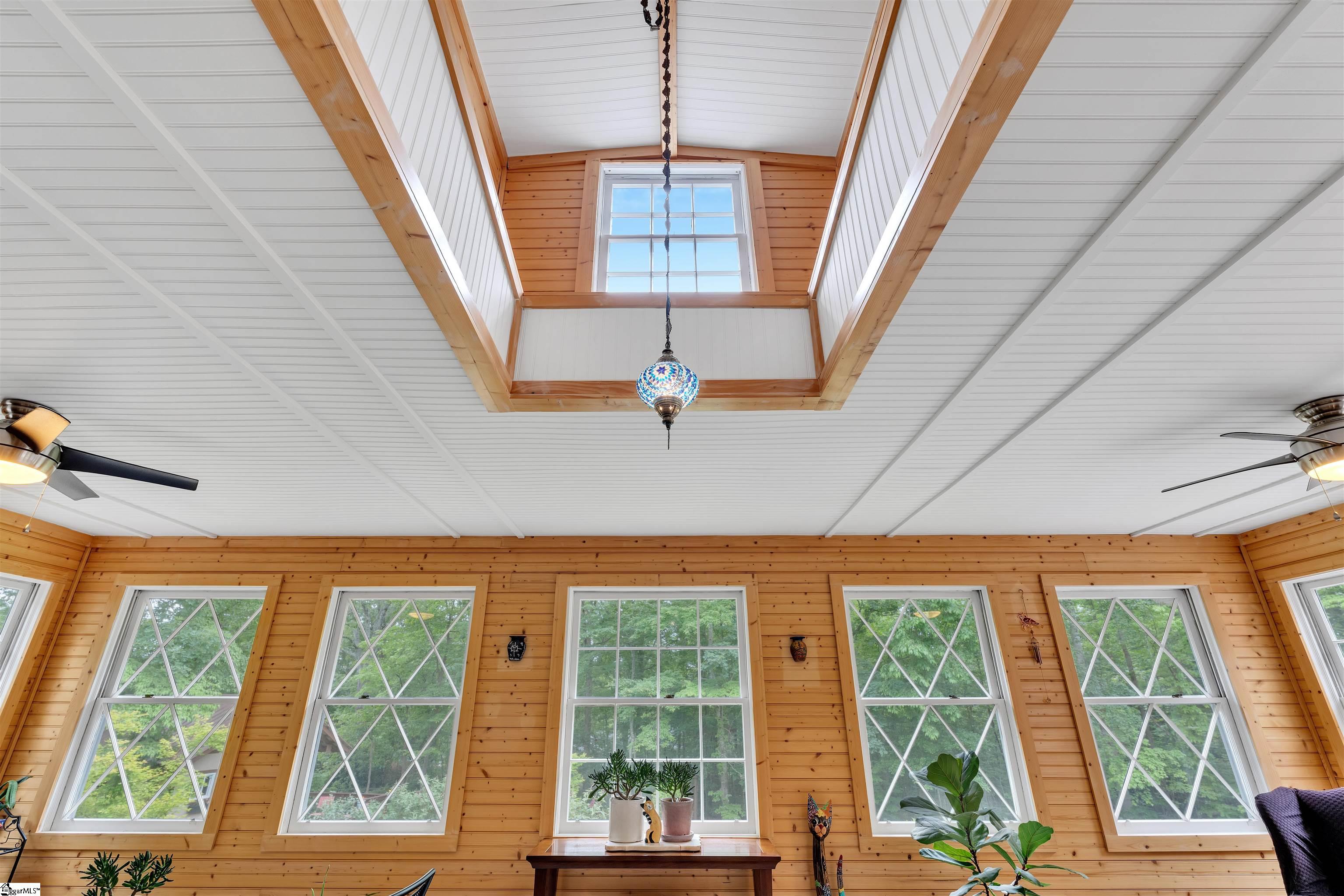 Greenville, South Carolina 29609, United States, 3 Bedrooms Bedrooms, ,2 BathroomsBathrooms,Residential,Contingent,143780