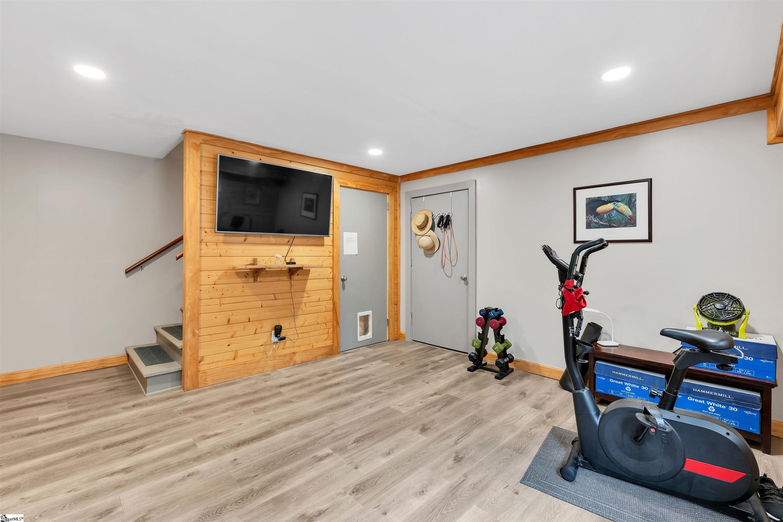 Greenville, South Carolina 29609, United States, 3 Bedrooms Bedrooms, ,2 BathroomsBathrooms,Residential,Contingent,143780