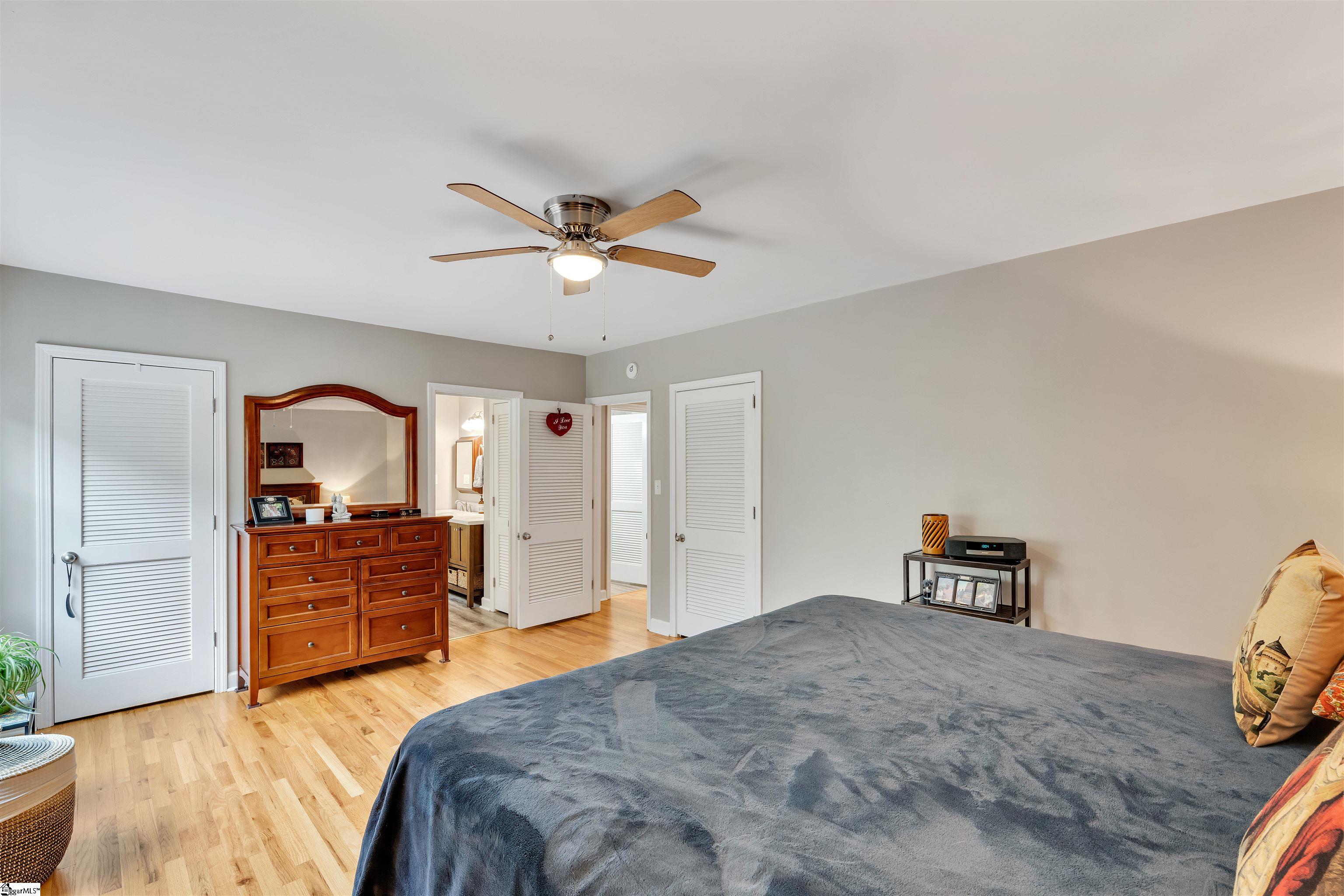 Greenville, South Carolina 29609, United States, 3 Bedrooms Bedrooms, ,2 BathroomsBathrooms,Residential,Contingent,143780