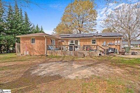 A home in Chesnee
