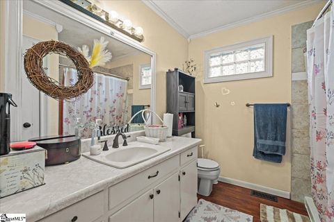 A home in Chesnee