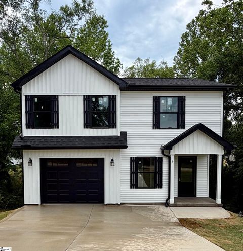 Photo of 8 Oxford Boulevard, Taylors, SC 29687 (MLS # 1592588)