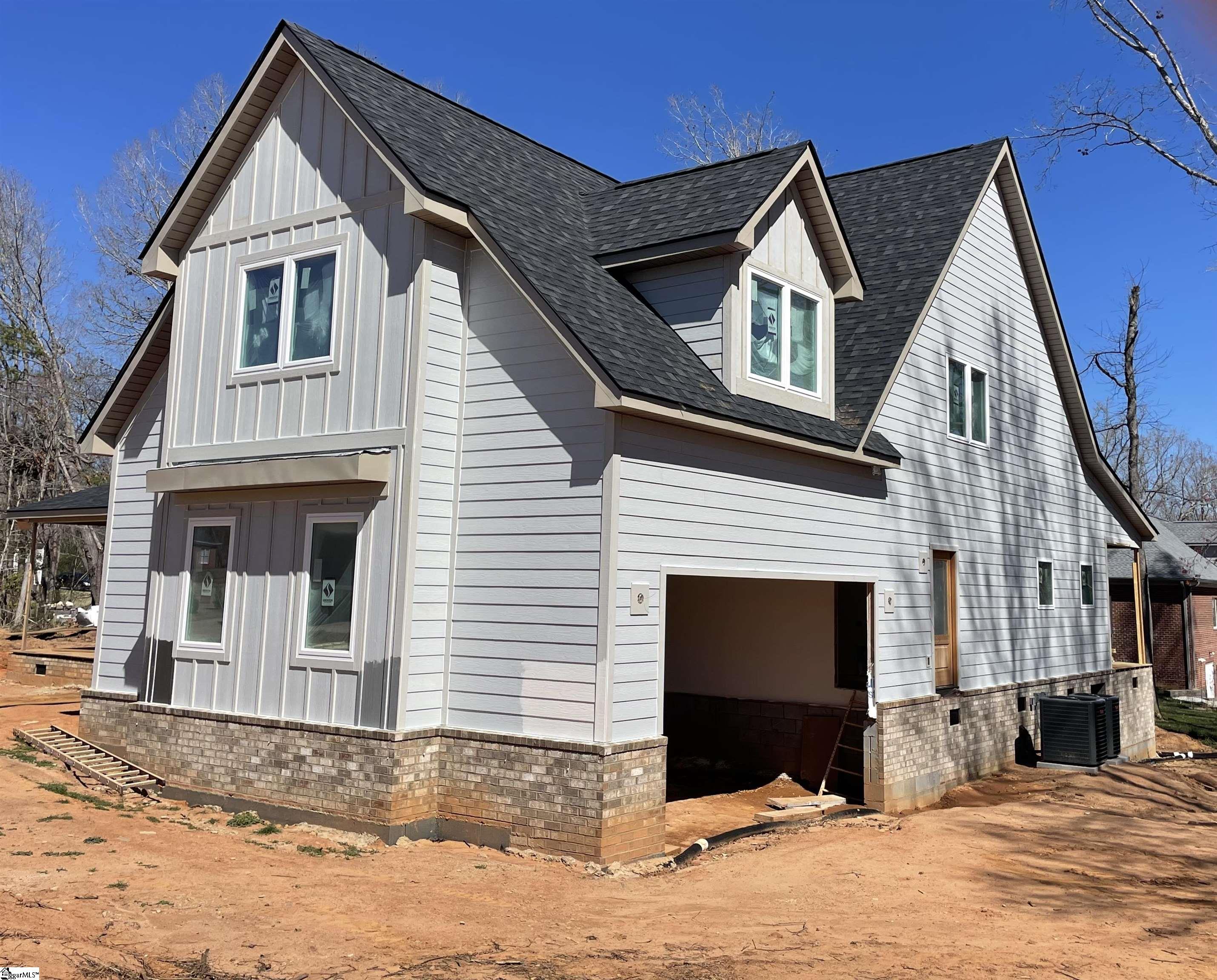 715 Tenerriffe Court