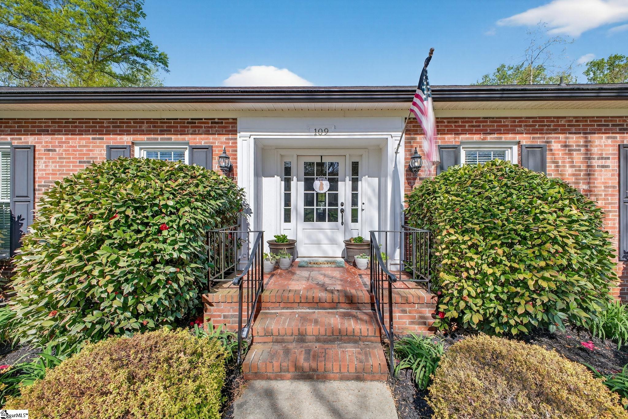 109 Woody Creek Road