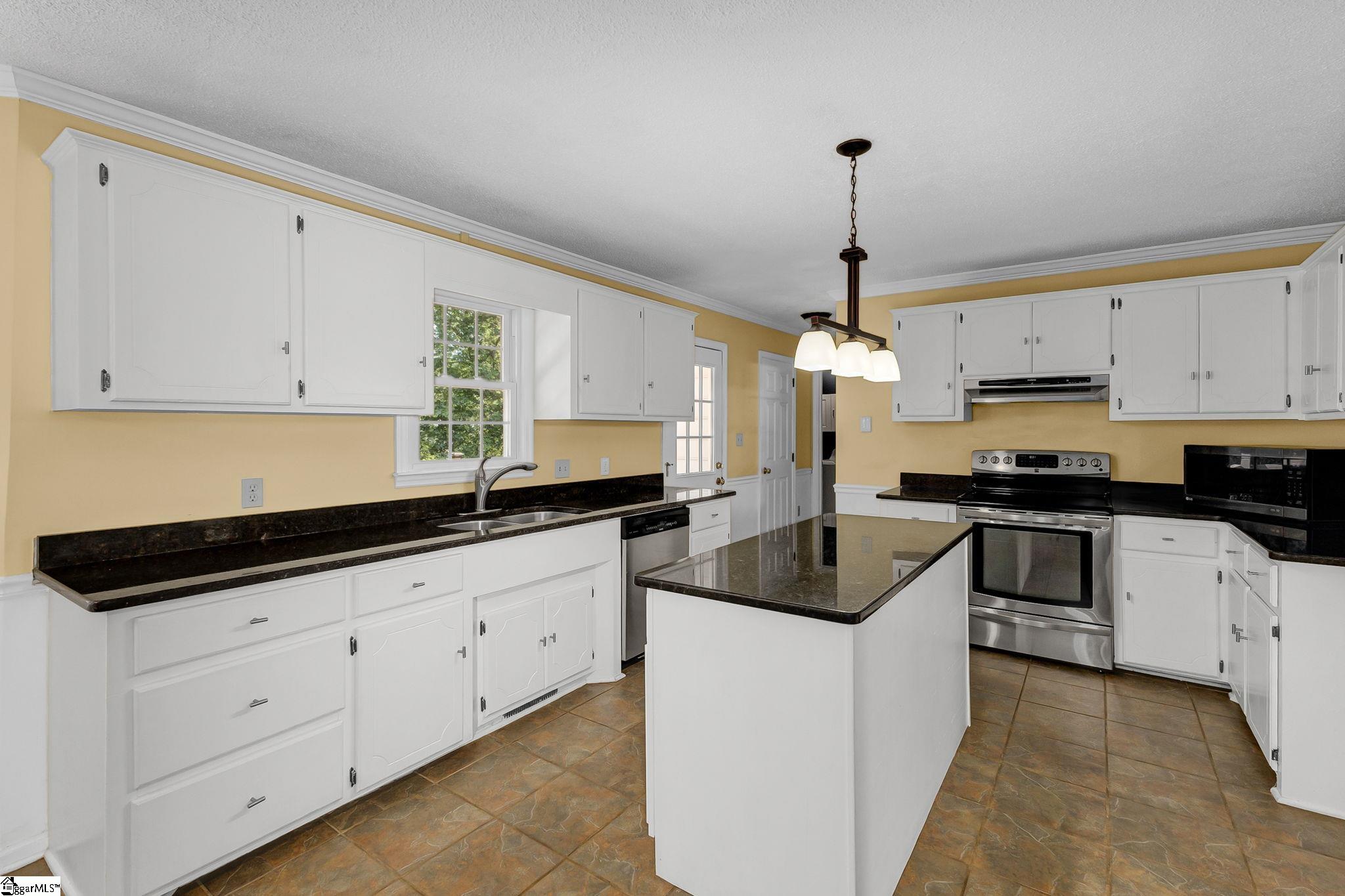 Spartanburg, South Carolina 29615, United States, 3 Bedrooms Bedrooms, ,3 BathroomsBathrooms,Residential,Active,154319