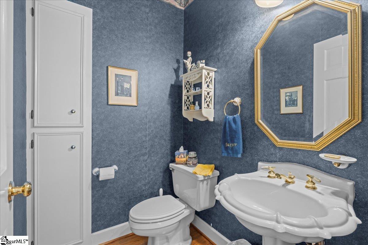 Greer, South Carolina 29650, United States, 5 Bedrooms Bedrooms, ,4 BathroomsBathrooms,Residential,Contingent,135808