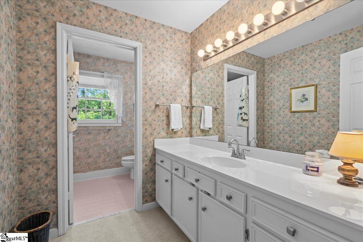 Greer, South Carolina 29650, United States, 5 Bedrooms Bedrooms, ,4 BathroomsBathrooms,Residential,Contingent,135808