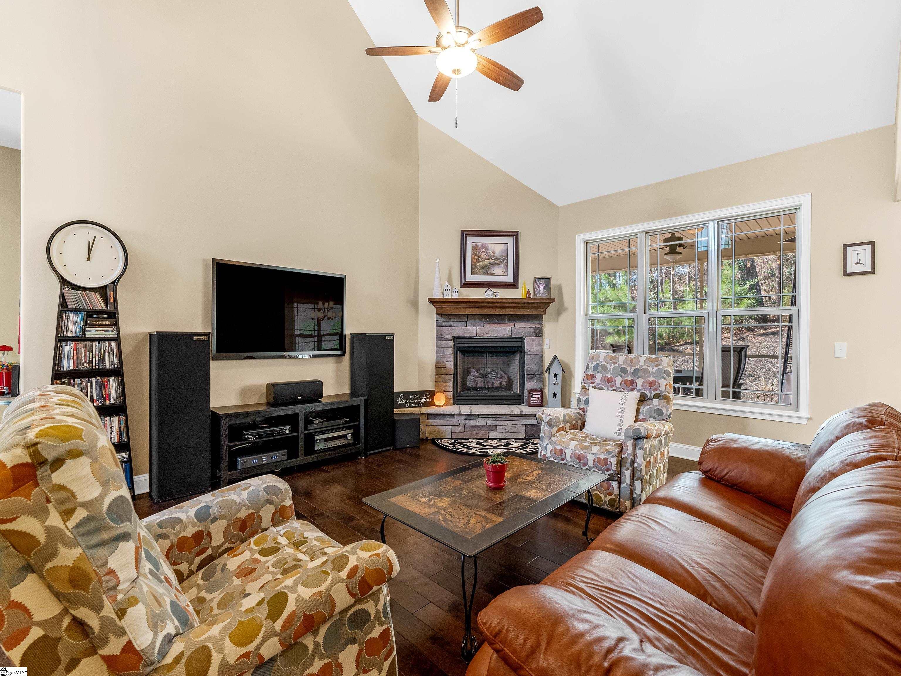 11 Silkvine Court