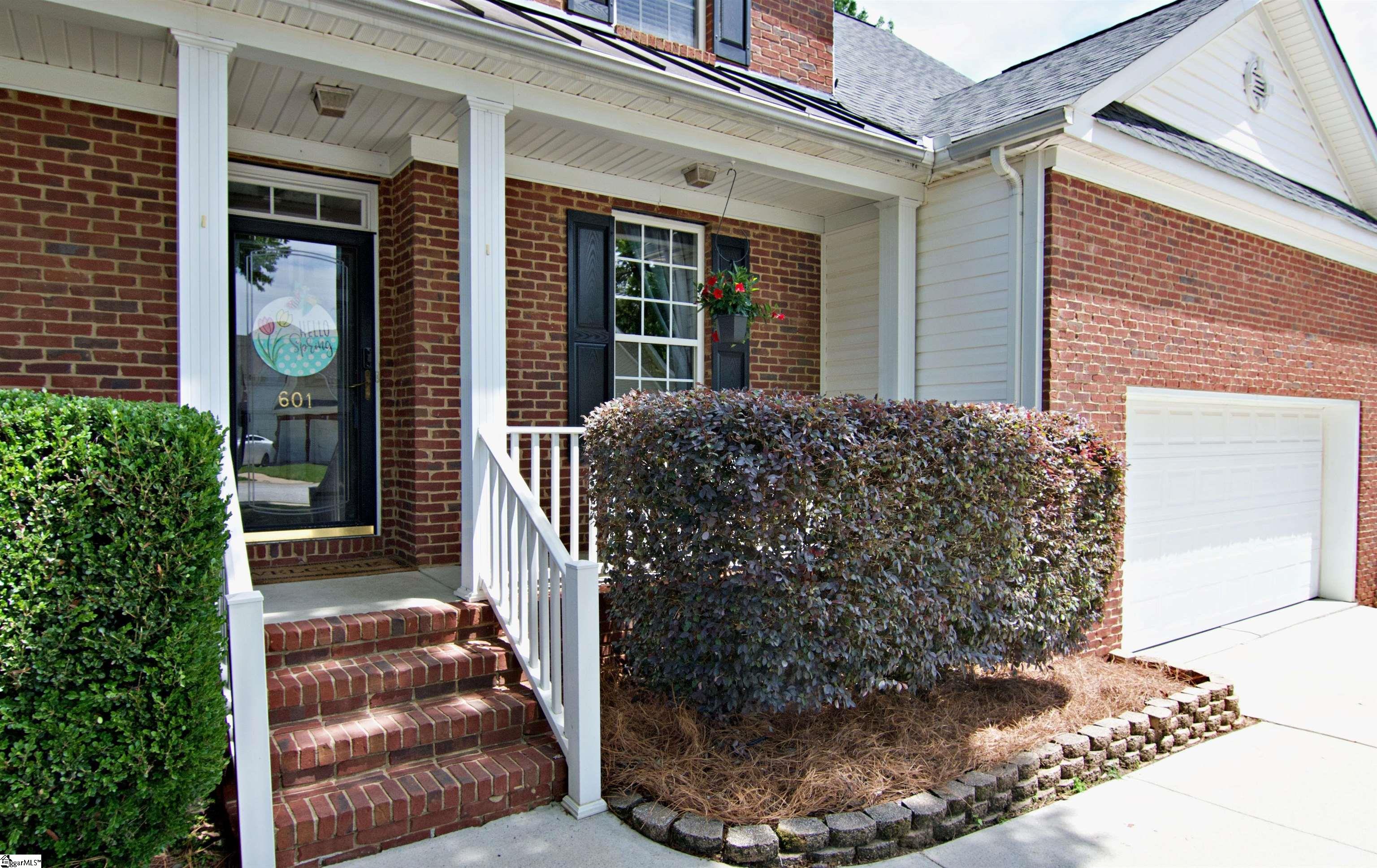 601 Kingsmoor Drive, Simpsonville, SC Home for Sale 3 601 Kingsmoor Drive