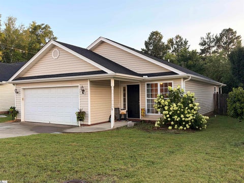 Photo of 5 Cedar Brook Court, Greenville, SC 29611 (MLS # 1596922)