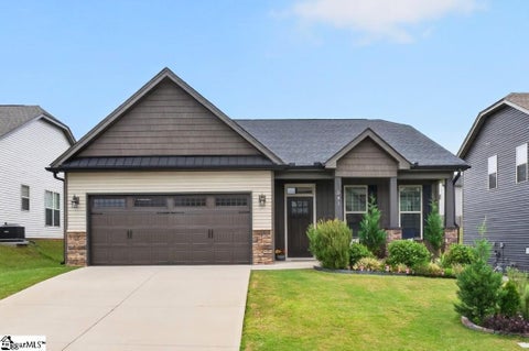 Photo of 541 Chantry Lane, Moore, SC 29369 (MLS # 1605027)