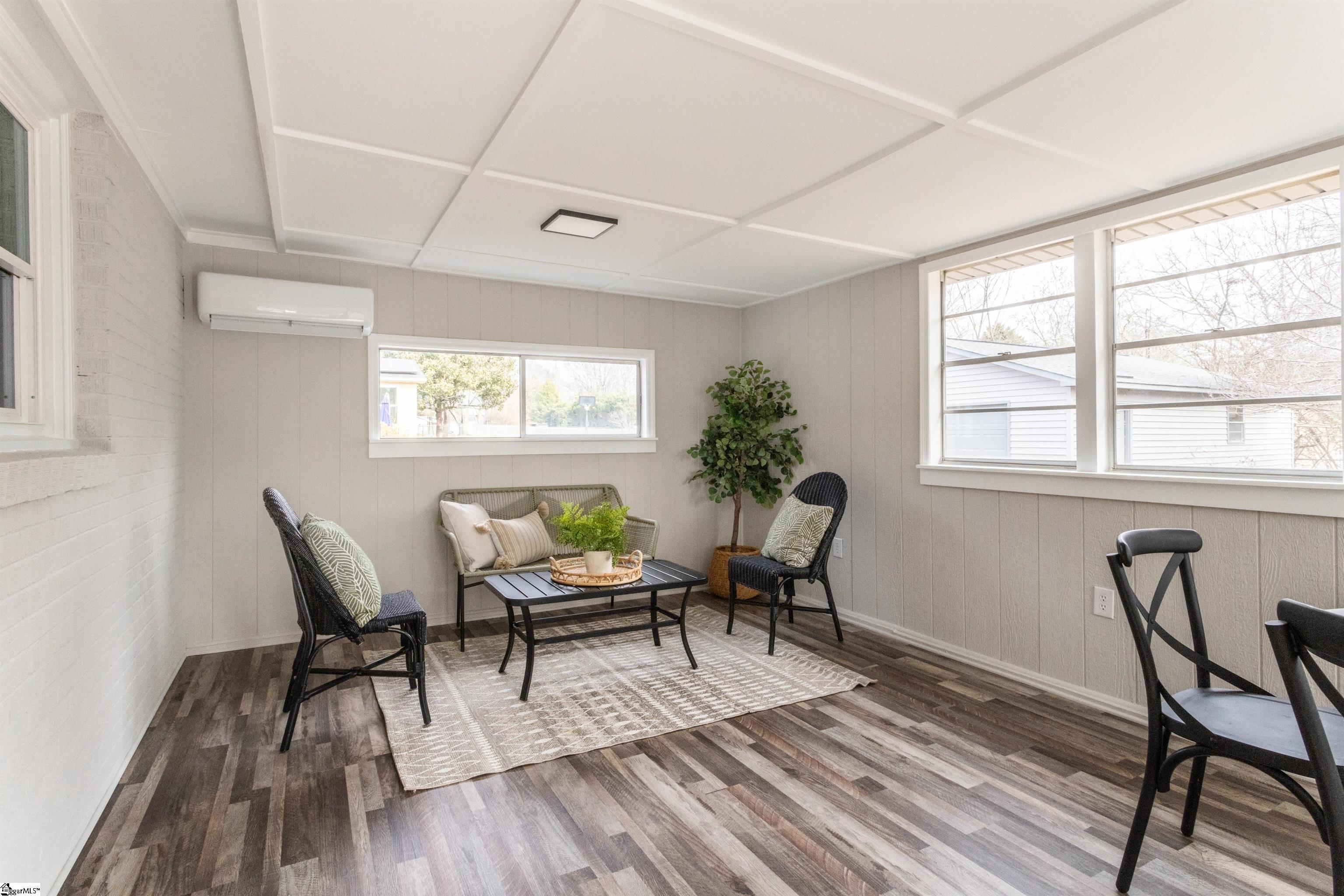 Greenville, South Carolina 29615, United States, 3 Bedrooms Bedrooms, ,2 BathroomsBathrooms,Residential,Active,204291