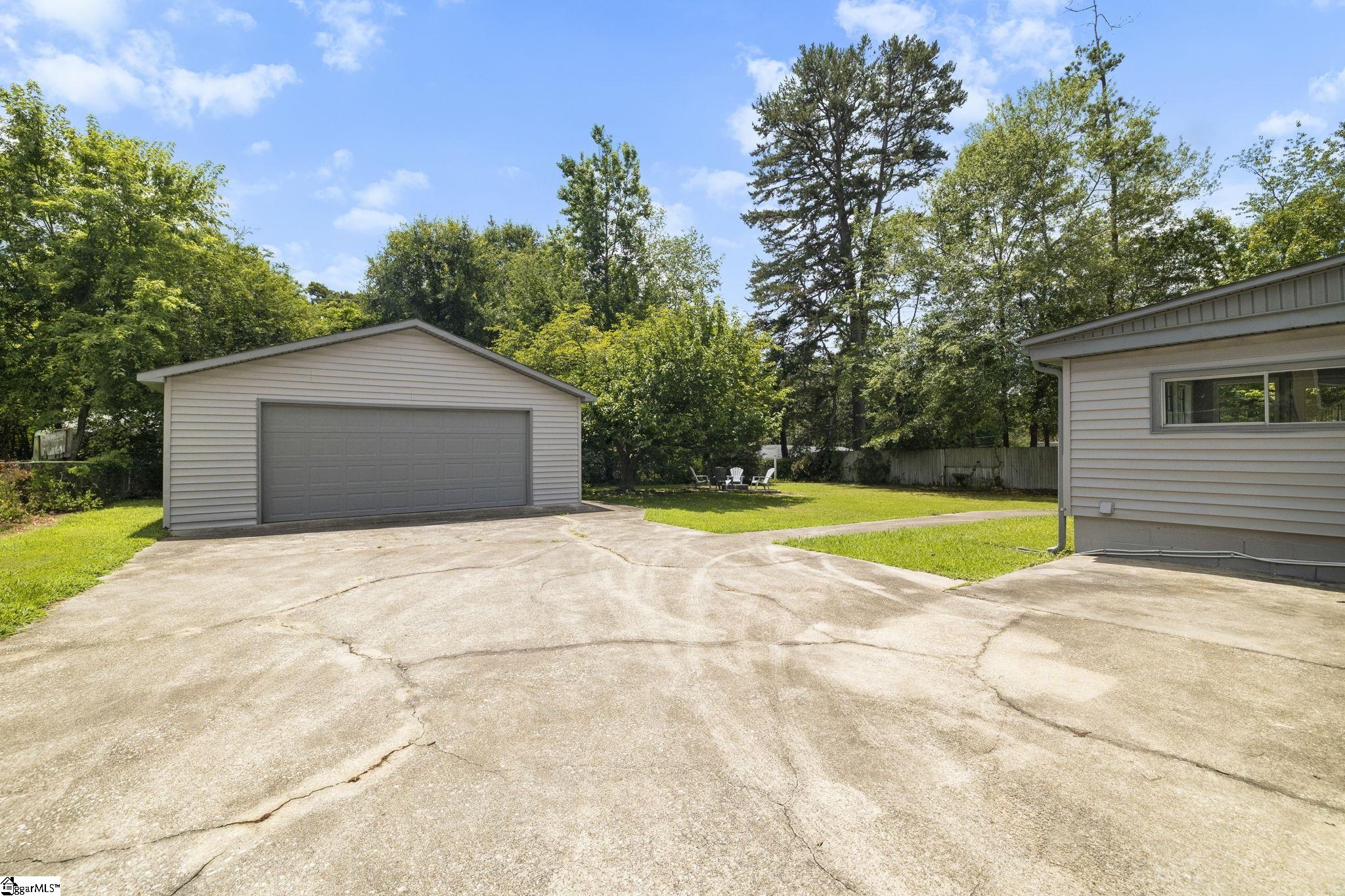 Greenville, South Carolina 29615, United States, 3 Bedrooms Bedrooms, ,2 BathroomsBathrooms,Residential,Active,204291