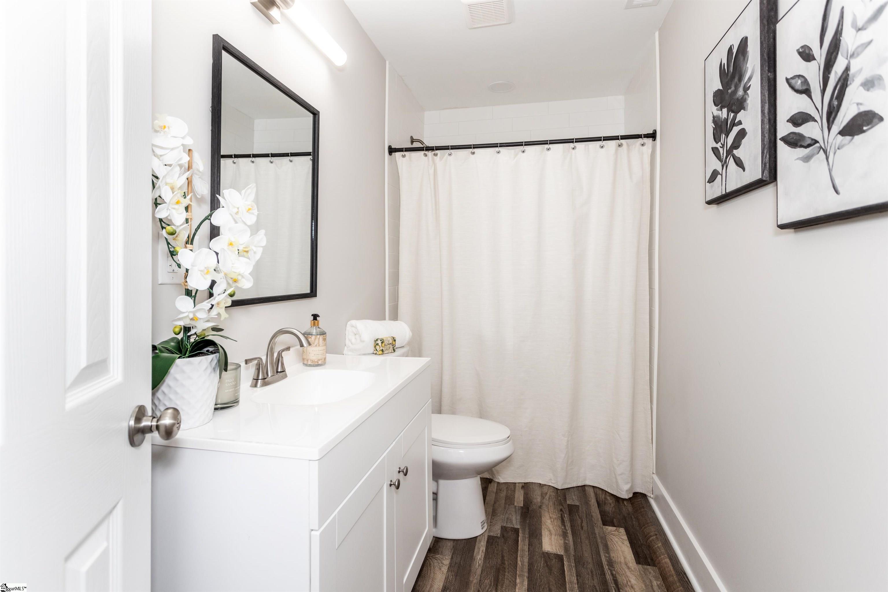 Greenville, South Carolina 29615, United States, 3 Bedrooms Bedrooms, ,2 BathroomsBathrooms,Residential,Active,204291