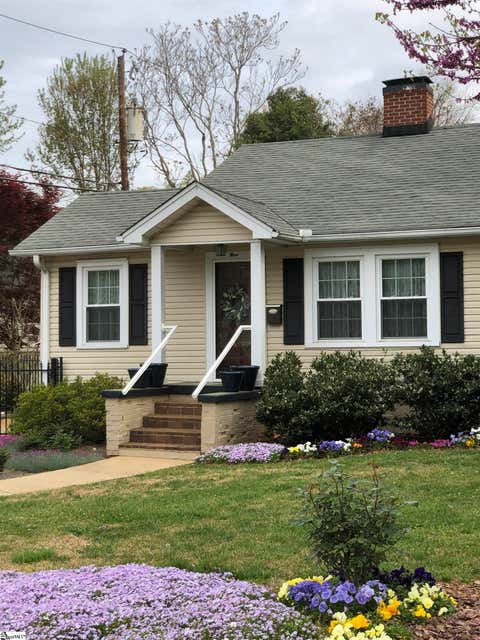 Photo of 9 Kenwood Lane, Greenville, SC 29609 (MLS # 1600185)