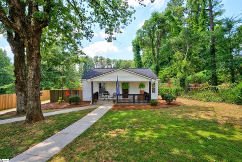 Photo of 1020 Jacobs Road, Greenville, SC 29605 (MLS # 1597204)