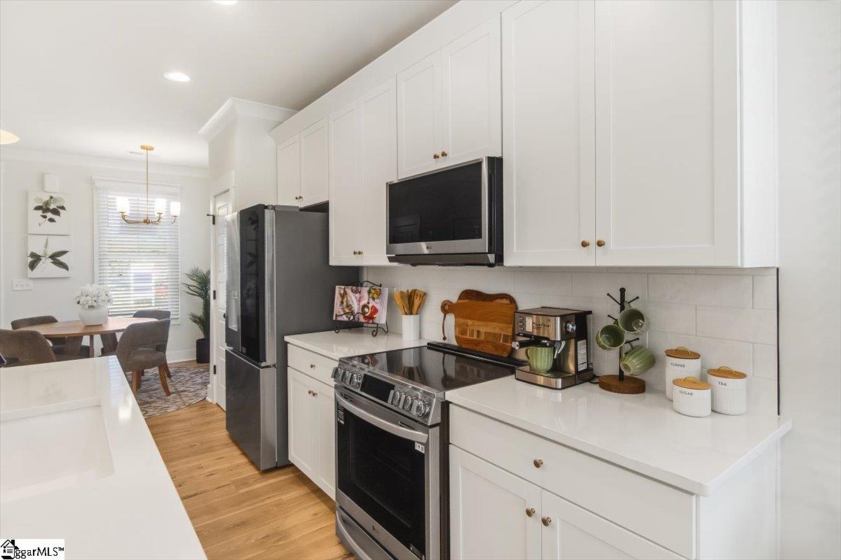 9 Hawthorne Lane Unit 105