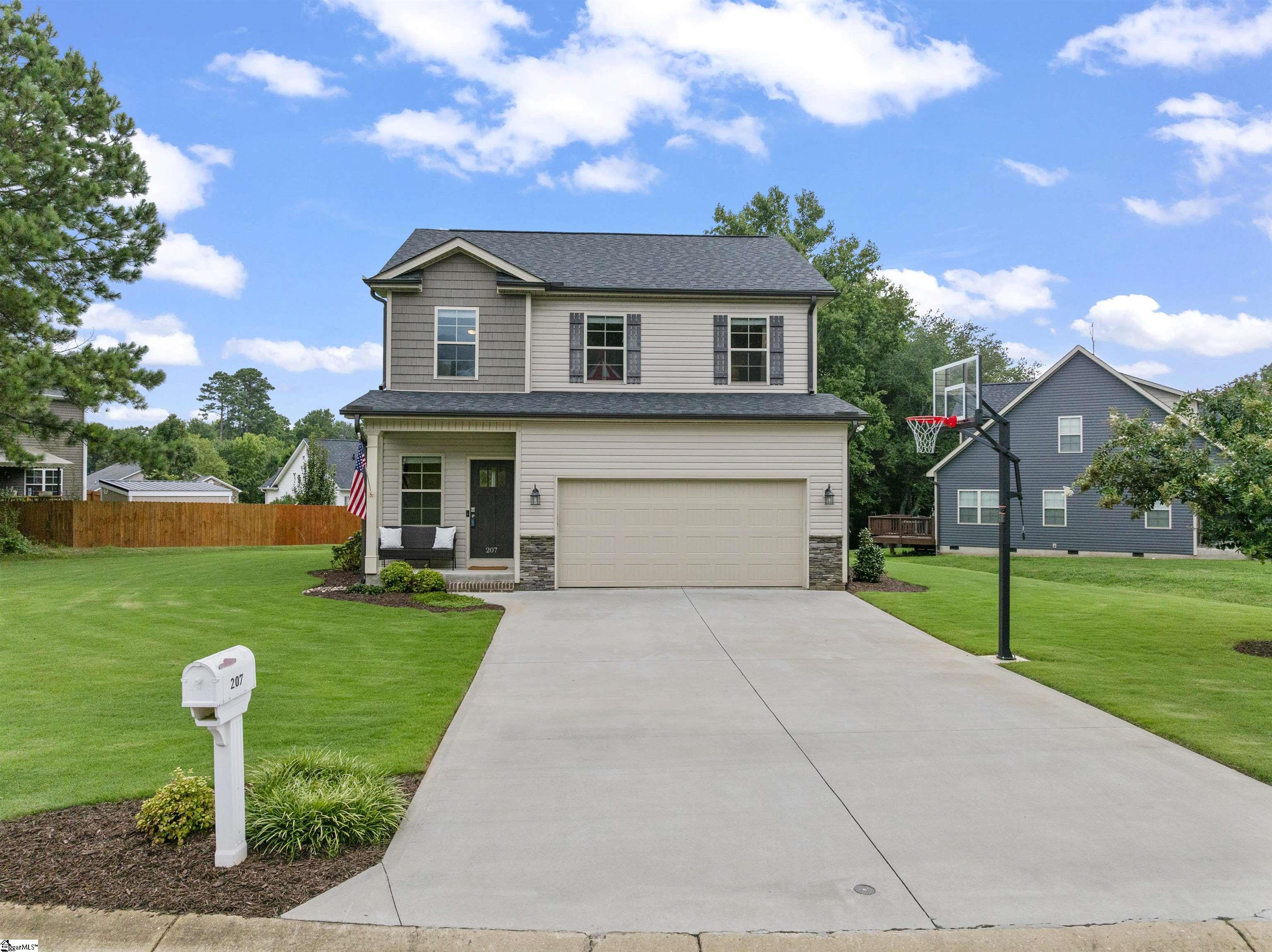 Anderson, South Carolina 29625, United States, 3 Bedrooms Bedrooms, ,3 BathroomsBathrooms,Residential,Active,188295