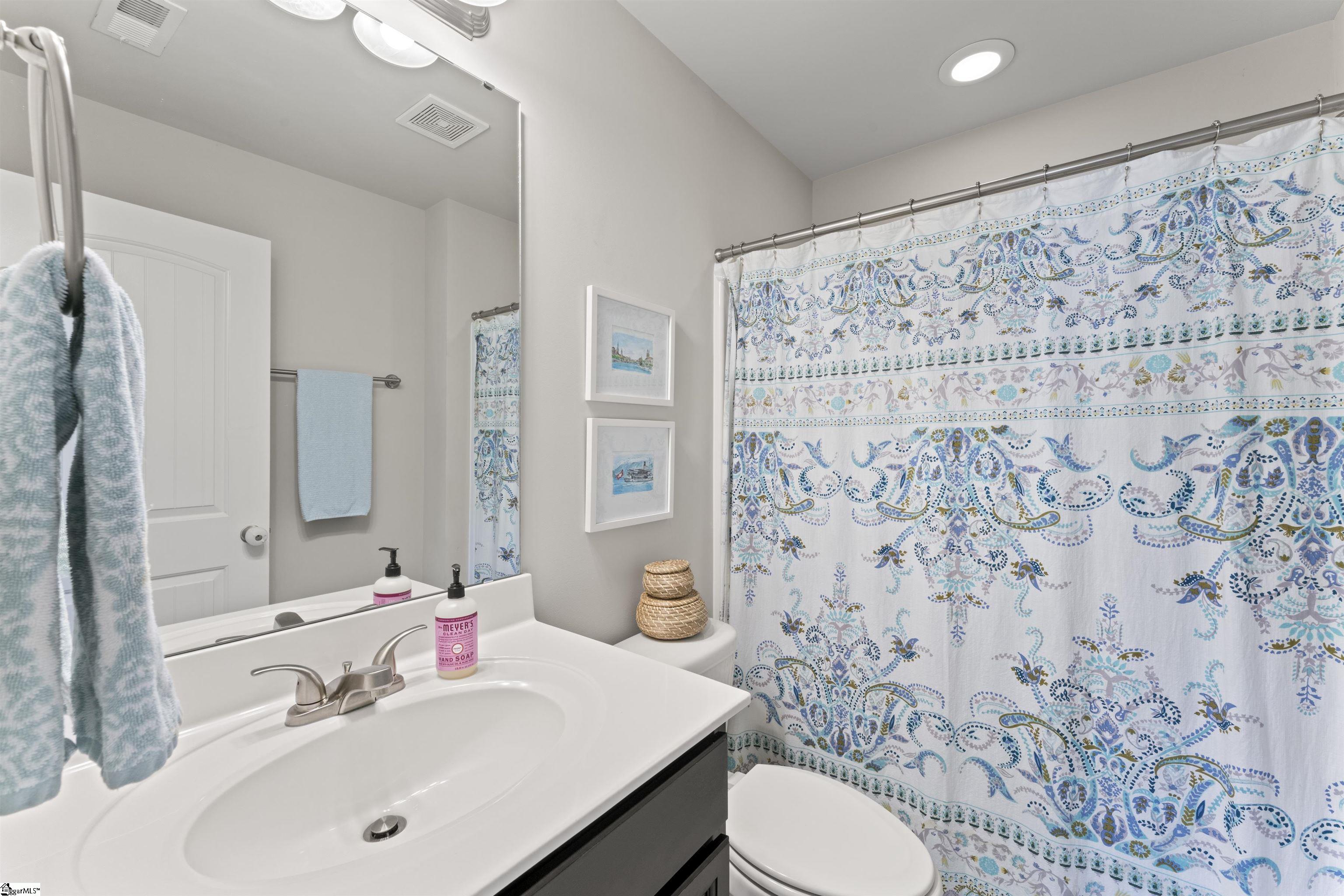 Anderson, South Carolina 29625, United States, 3 Bedrooms Bedrooms, ,3 BathroomsBathrooms,Residential,Active,188295