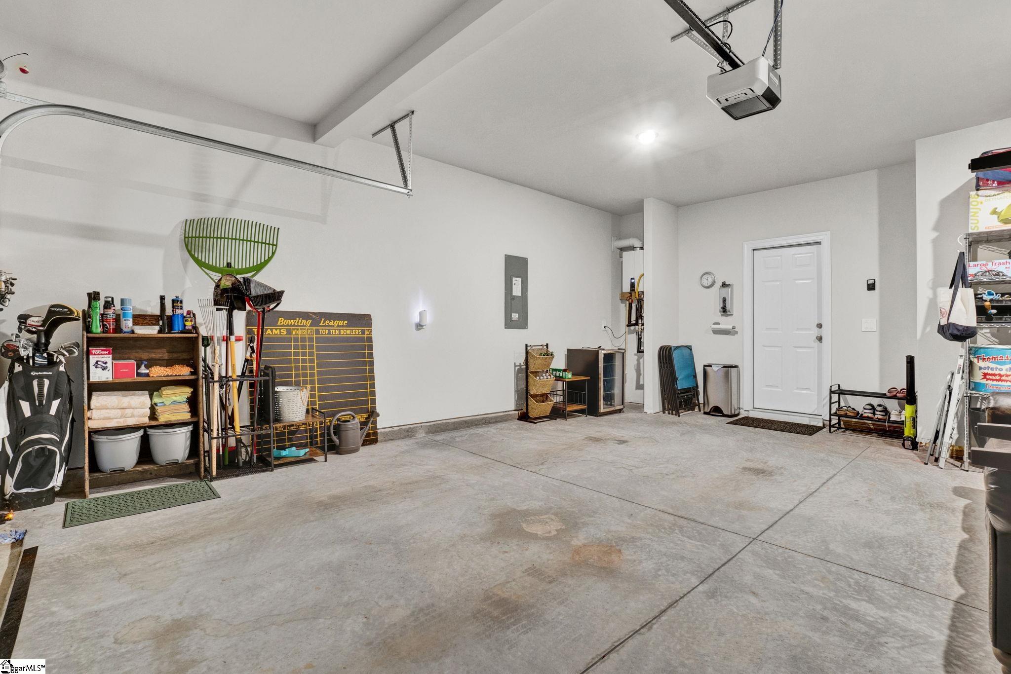 Gray Court, South Carolina 29645, United States, 4 Bedrooms Bedrooms, ,3 BathroomsBathrooms,Residential,Active,208101