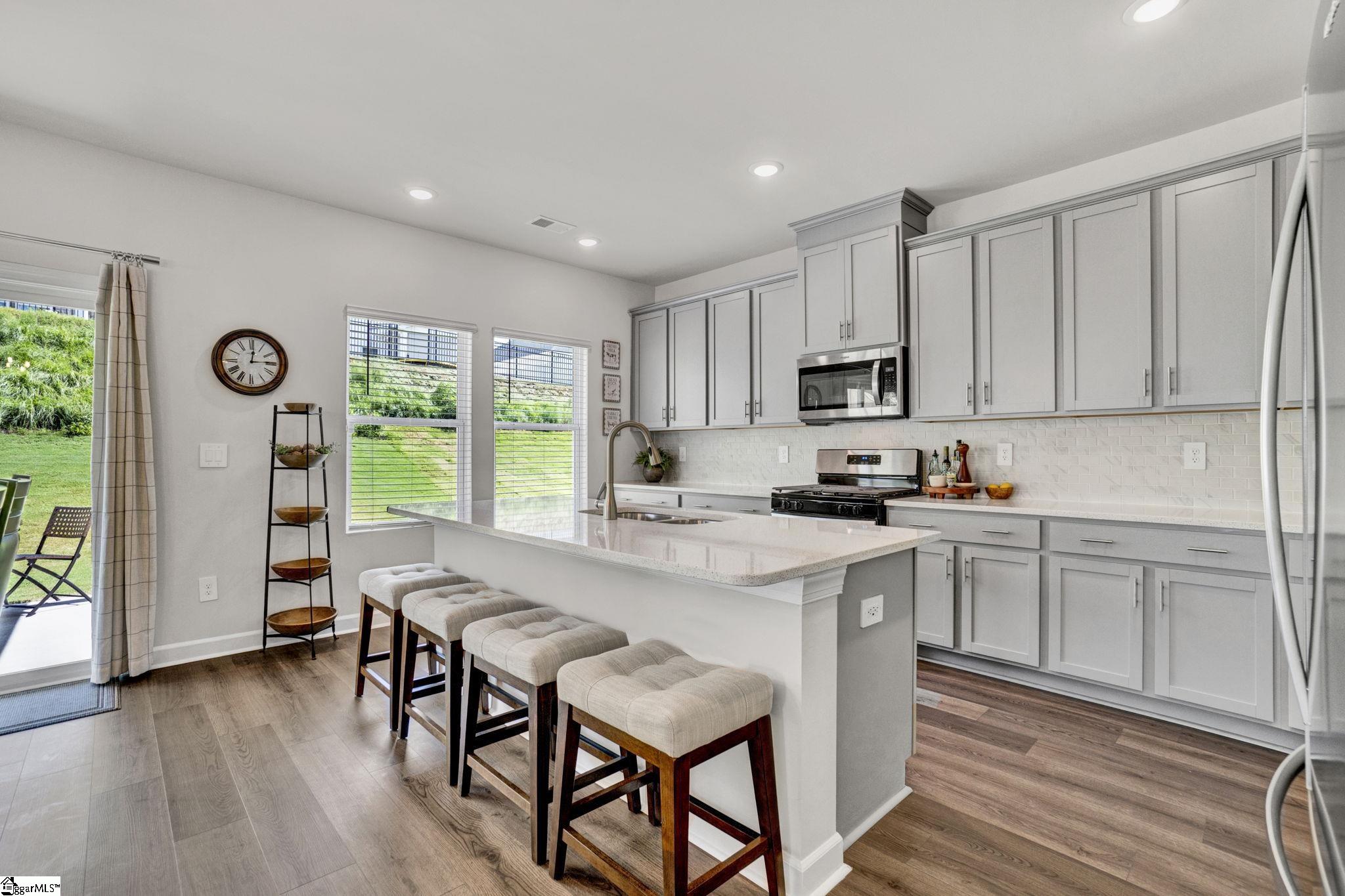 Gray Court, South Carolina 29645, United States, 4 Bedrooms Bedrooms, ,3 BathroomsBathrooms,Residential,Active,208101