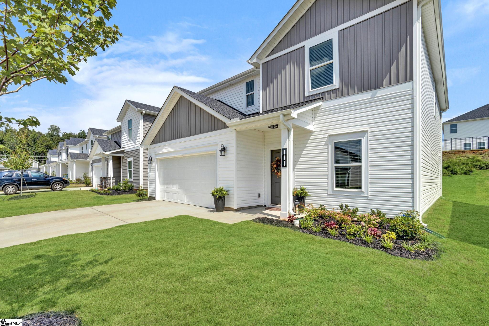 Gray Court, South Carolina 29645, United States, 4 Bedrooms Bedrooms, ,3 BathroomsBathrooms,Residential,Active,208101